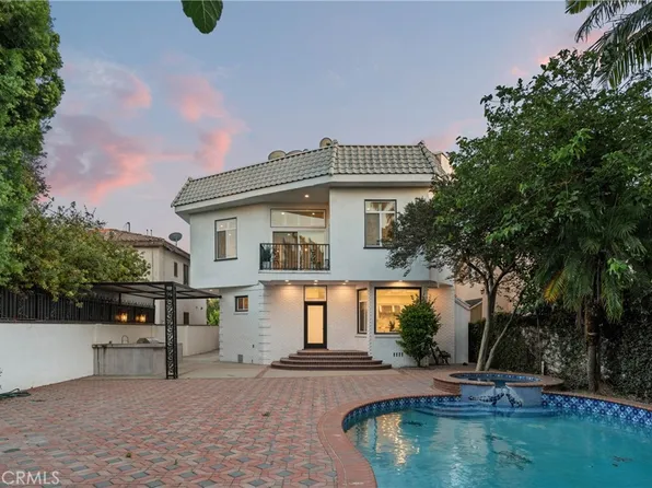 14713 Valleyheart Dr, Sherman Oaks, CA 91403