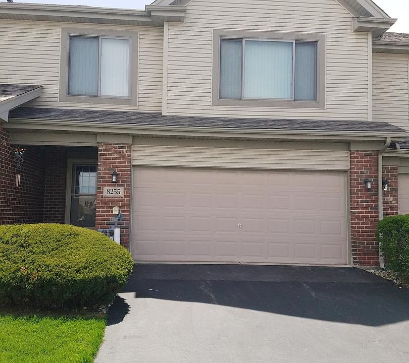 1st image of 8255 W Chestnut Ct