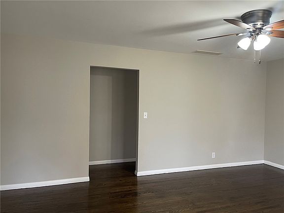 5th image of 56 Southwood Dr