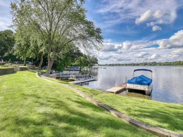 320 East Pleasant STREET #204, Oconomowoc, WI 53066