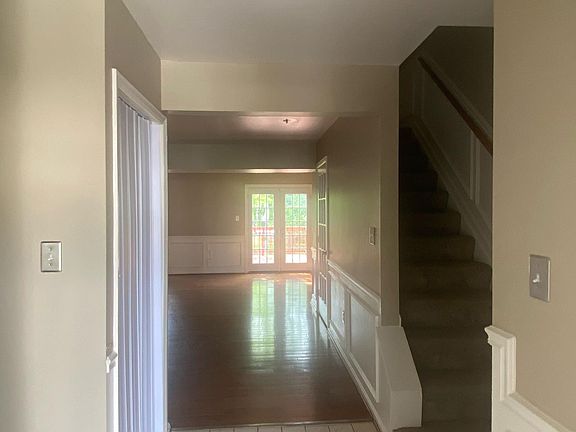 Front Entrance w/ Rear French Doors