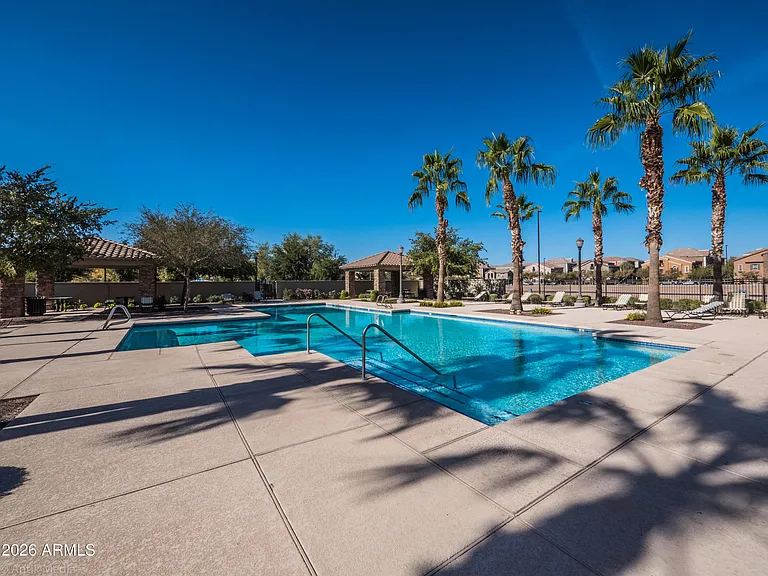 1628 E Canyon Creek Dr — Photo 41