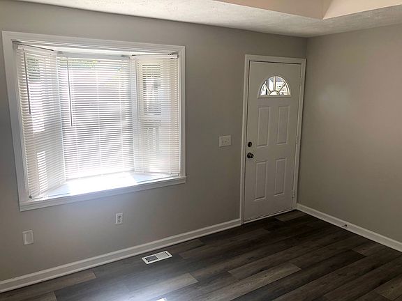2nd image of 722 N Luett Ave