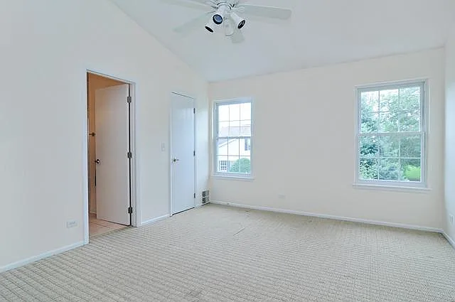 222 White Branch Ct — Photo 6
