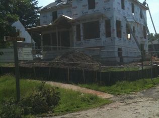 51 Chestnut Ave, Clarendon Hills, IL 60514