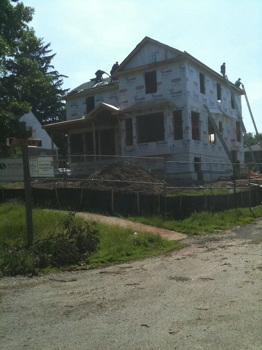 51 Chestnut Ave photo 1