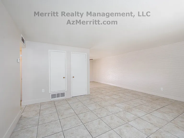 3673 E Bermuda St — Photo 2