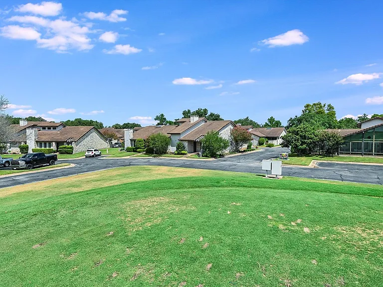 11125 Pinehurst Dr #C — Photo 26