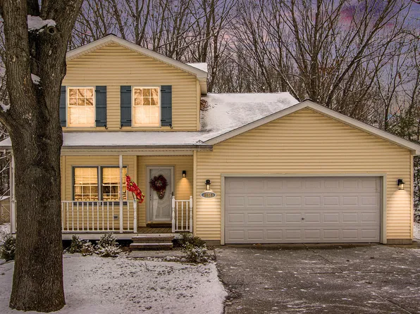 8960 Hathaway Rd, Kalamazoo, MI 49009