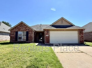 2006 W J St, Jenks, OK 74037