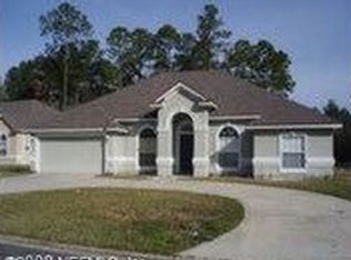 809 Heritage Lakes Dr, Jacksonville, FL 32218