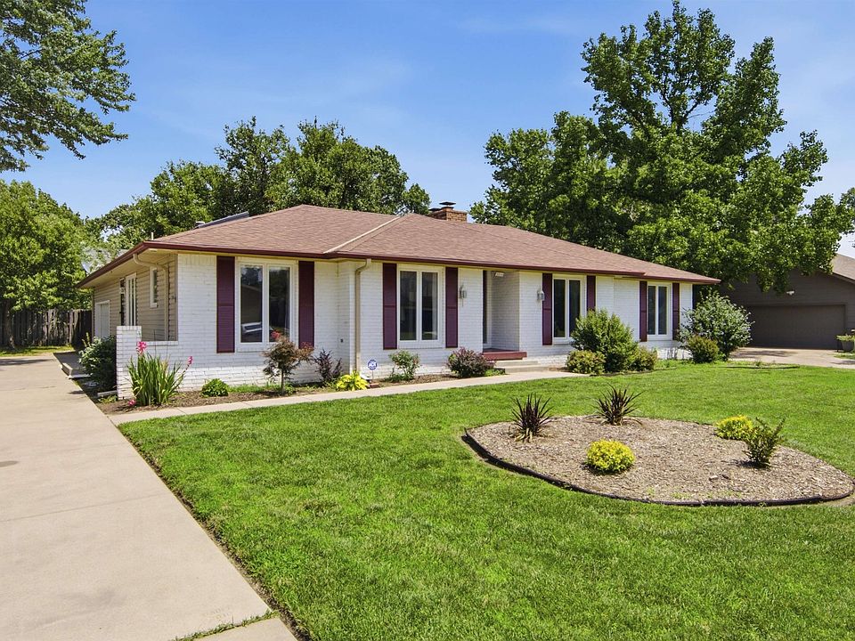 1st image of 2314 N Bromfield Cir