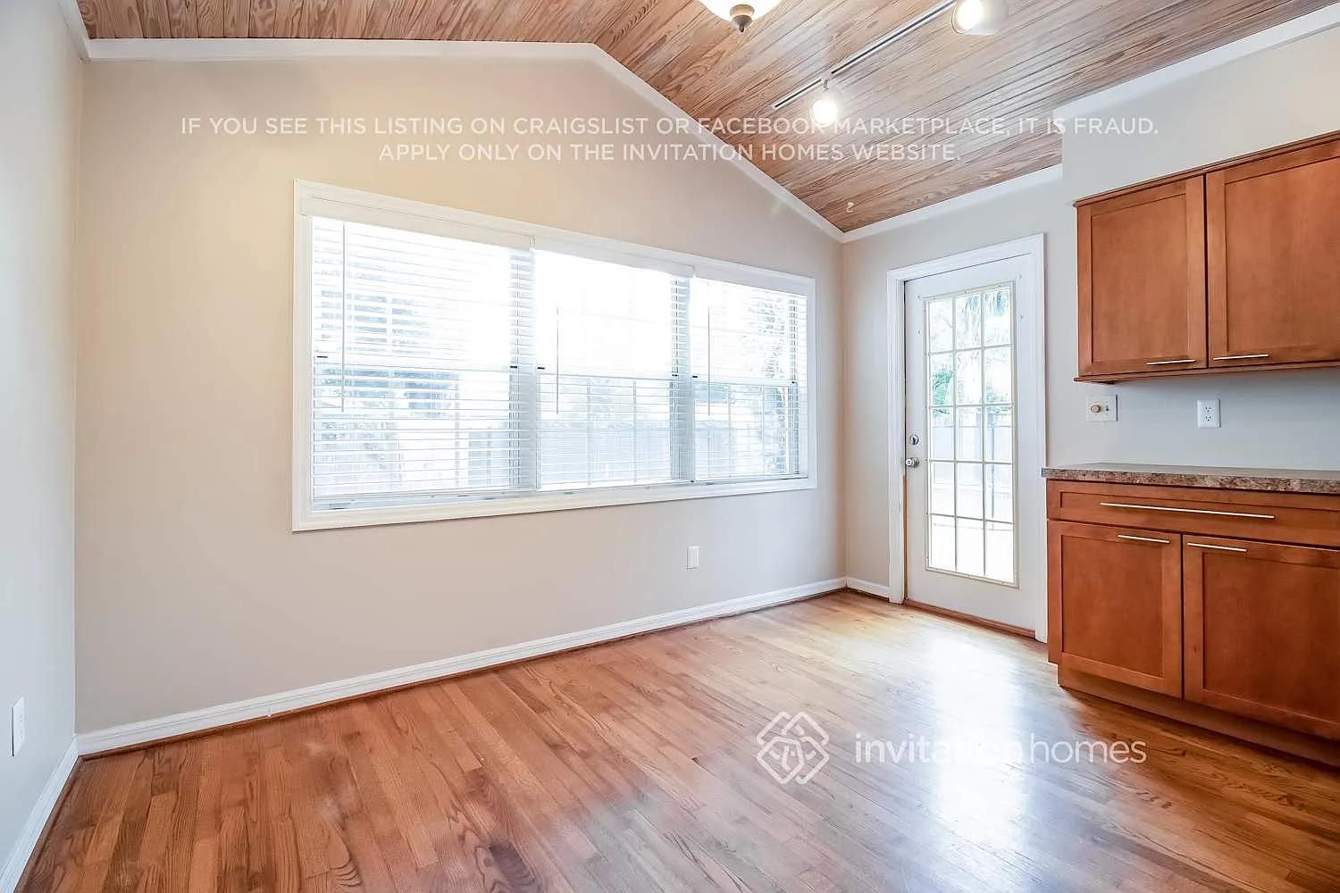 3701 Sedgewick Pl Orlando, FL 32806 — Photo 2