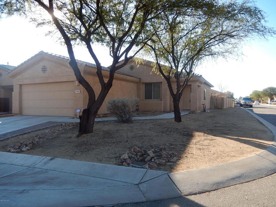 1st image of 304 E Calle Albita