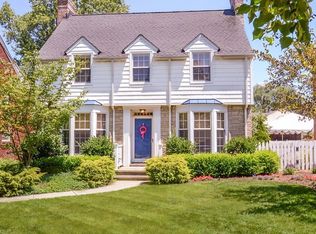 1225 Elmwood Rd, Rocky River, OH 44116