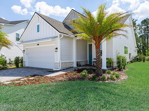 3rd image of 305 BLUE HAMPTON Drive