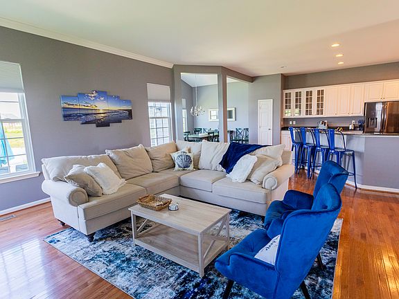 Living Room 3