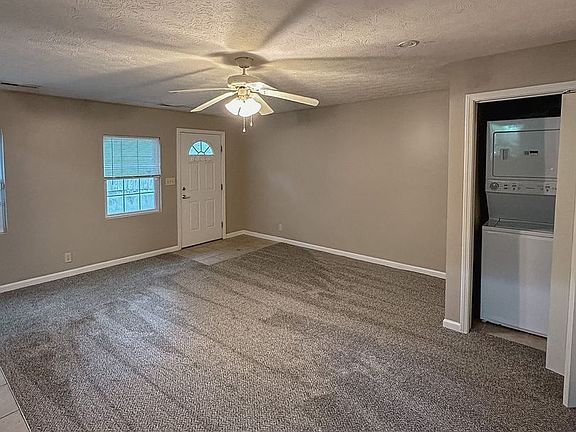 3rd image of 1218 Columbia St APT 5