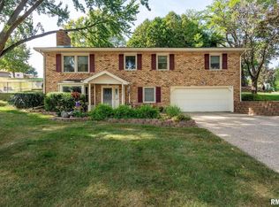 1522 25th St, Bettendorf, IA