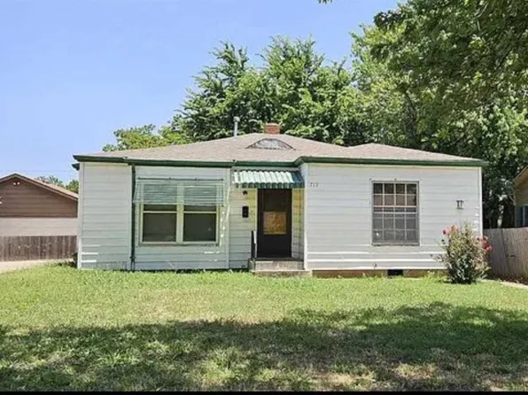 713 S 10th St, Ponca City, OK 74601