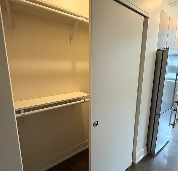 28 E Adams St — Photo 11
