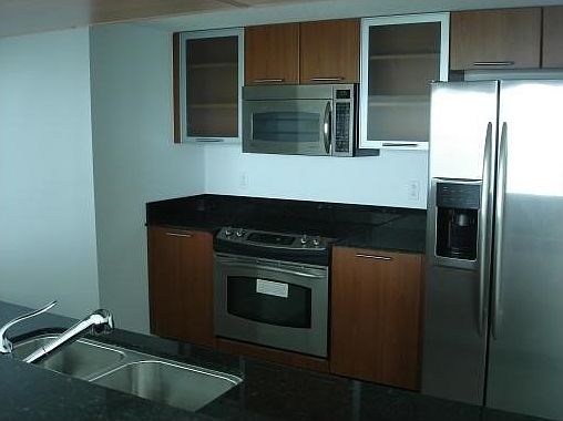 5th image of 1800 N Bayshore Dr APT 3903