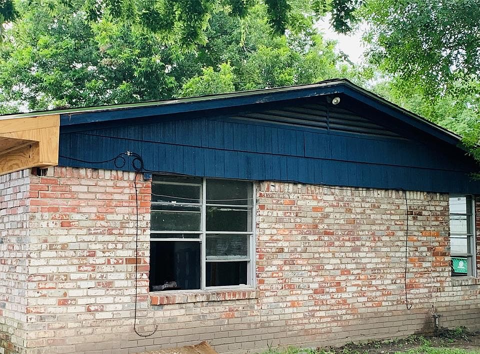 2nd image of 3613 Chimira Ln