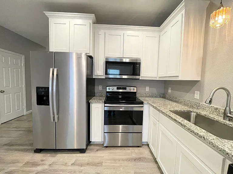 120 Ridgmar Dr #110 — Photo 5