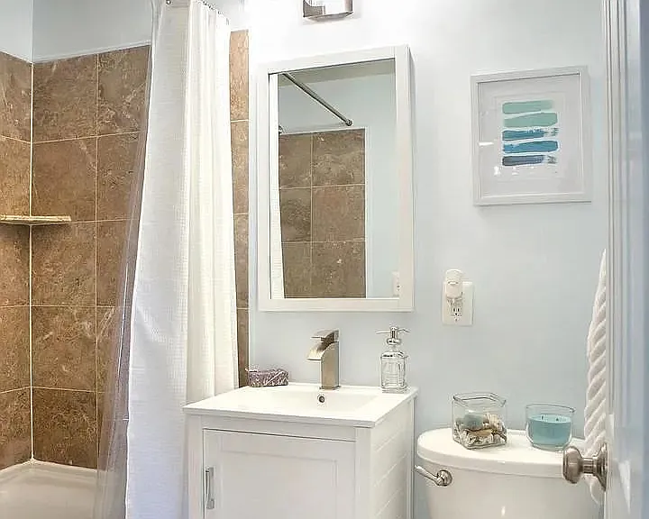 315 Evarts St NE #107 — Photo 8