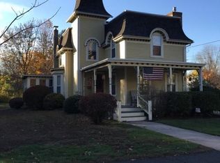 116 N Maple St, Northampton, MA 01062