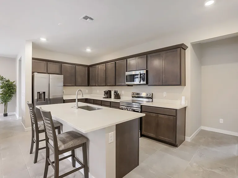 23220 W Miami St — Photo 6