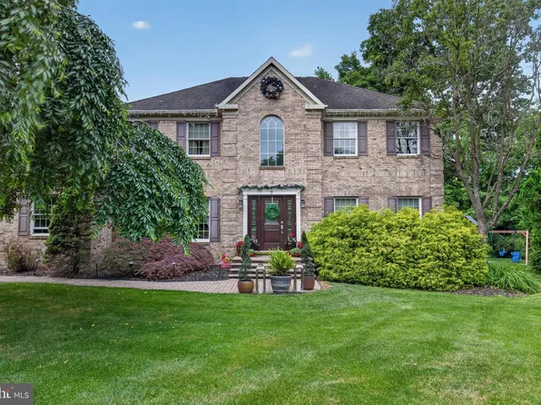 7 Emma Dr, Wilmington, DE 19810