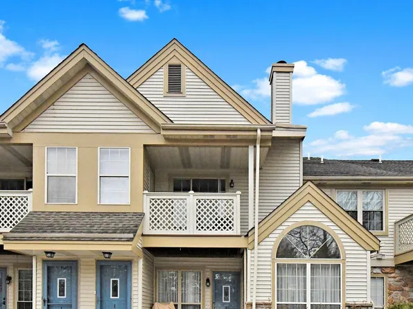 1203 Foxmeadow Dr #1203, Royersford, PA 19468