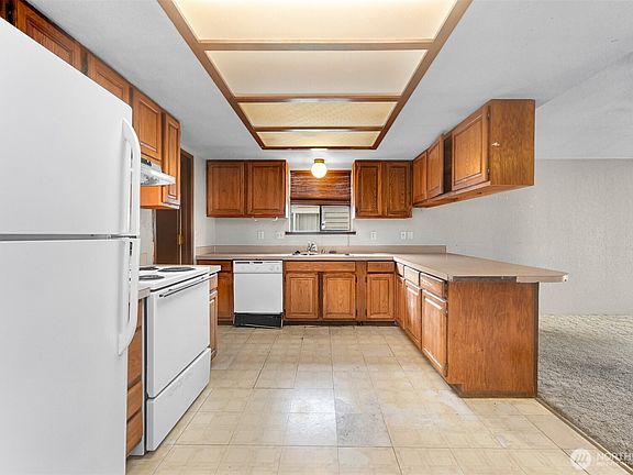 5th image of 2617 Undine Street