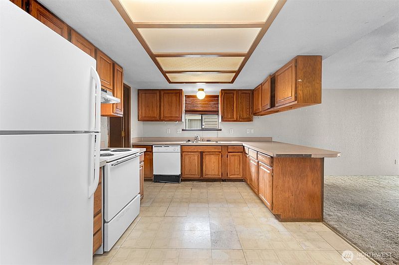 5th image of 2617 Undine Street