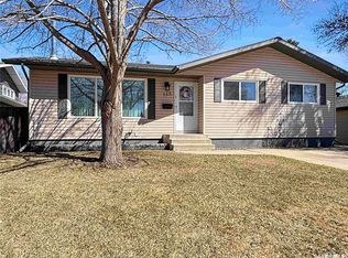 755 Tobin TERRACE, Saskatoon, SK S7K 4P4