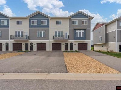 2184 Rolling Green Trl, North Mankato, MN, 56003