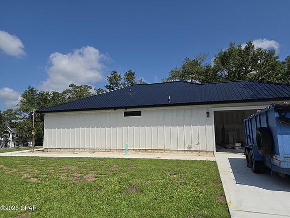 3rd image of 749 Magnolia Lake Dr