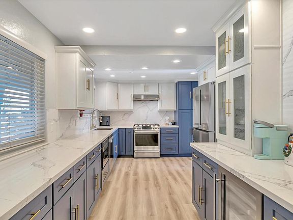 4th image of 724 Natoma Dr