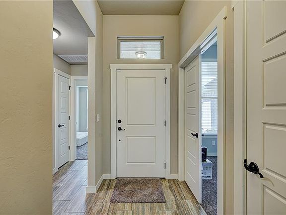 3rd image of 2213 Alameda Park Dr