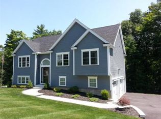 9 Tannery Rd, Sturbridge, MA 01566