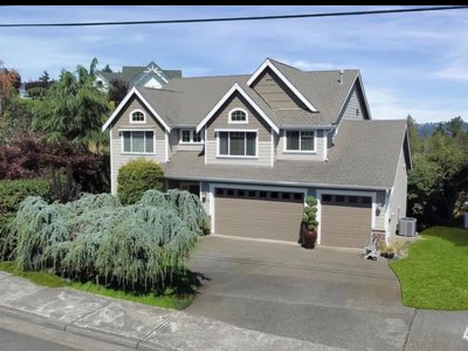 2009 19th Ave SE