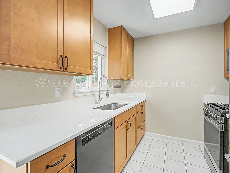 11604 Community Center Dr #8 — Photo 9