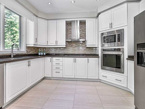 3rd image of 1838 Glenvista Dr