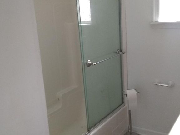 5th image of 1428 Jolson Ave