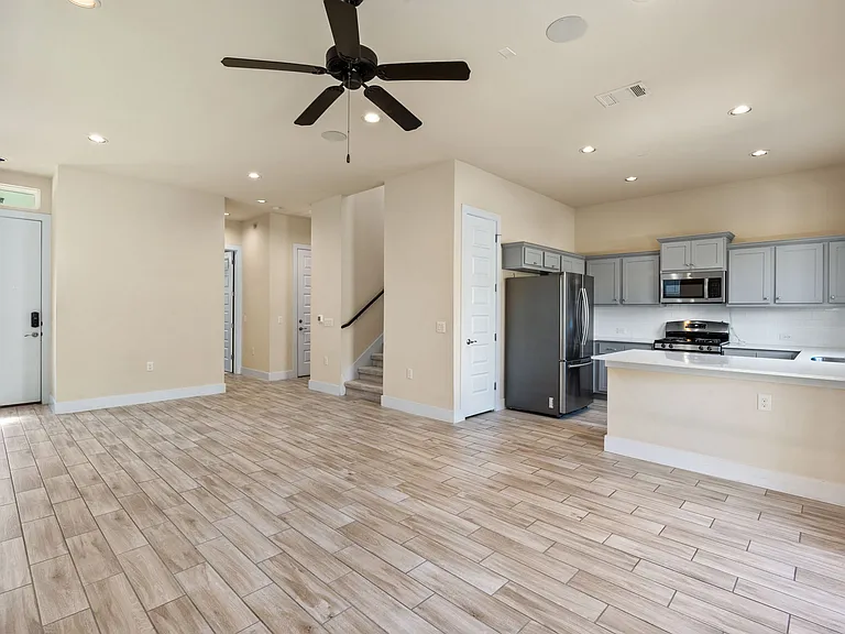 212 Verrado Path — Photo 3