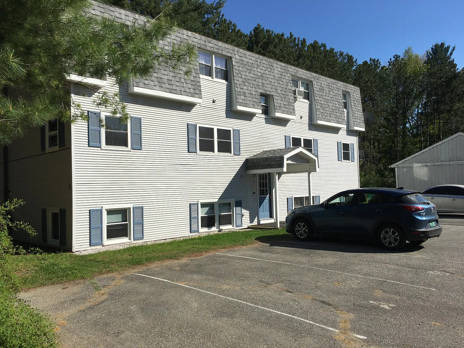 9 Blair Rd — Photo 1