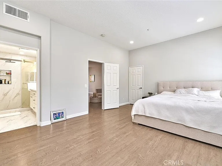 1139 Elfstrom Dr — Photo 14