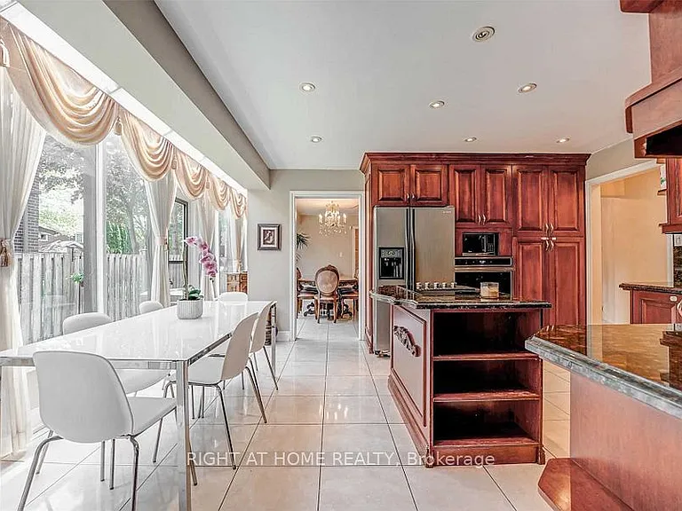 4326 Bridlepath Trl — Photo 8