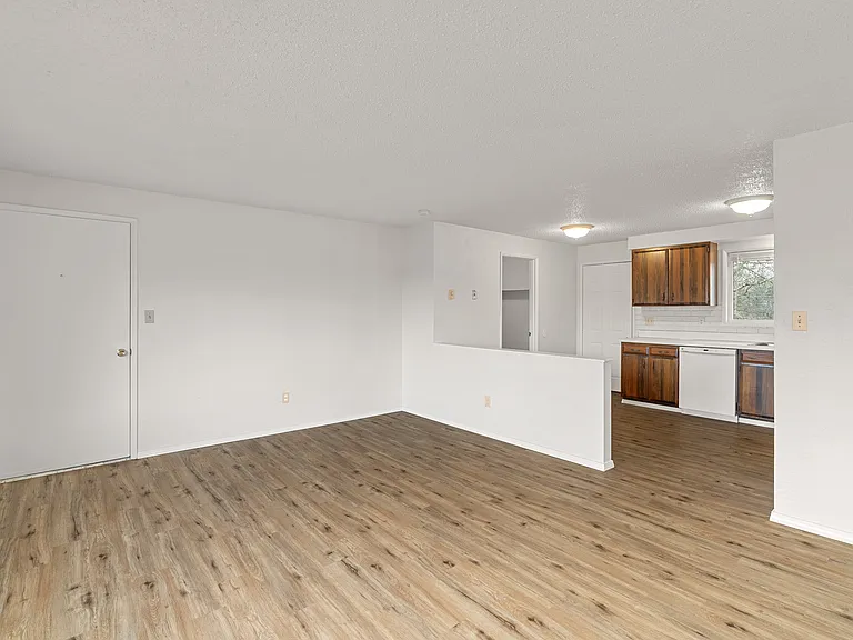 1200 W Huntley St #1212 — Photo 3